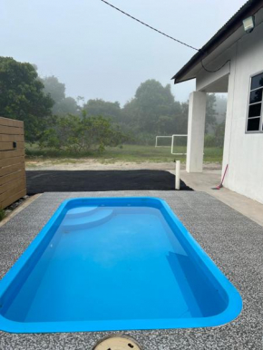 Cantik La Homestay Kolam Kuala Terengganu 6 Bilik serta 8 Penghawa Dingin